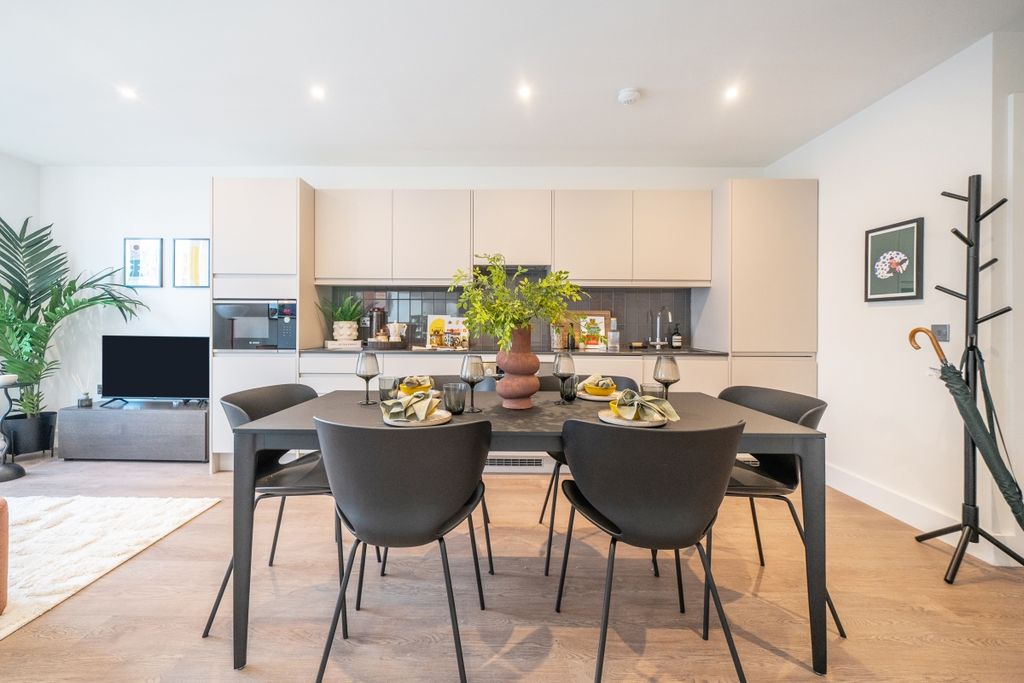 Property photo 2 of 17 1216141 (4)