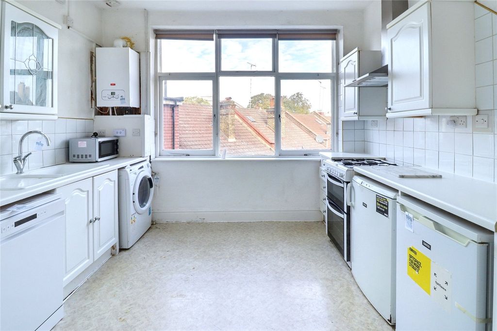 Property photo 3 of 13 Picture No. 16