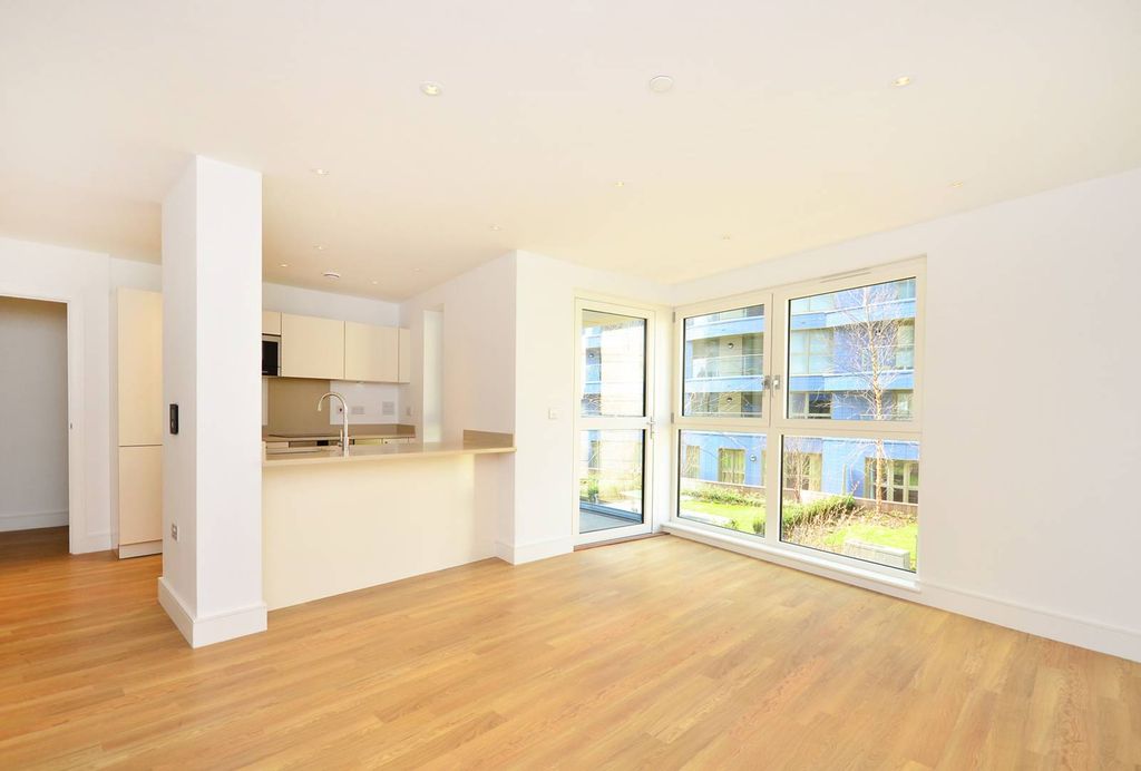 Property photo 2 of 13
