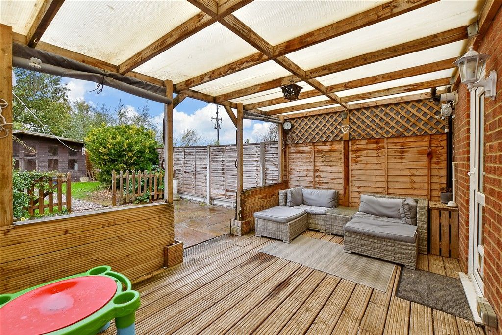 Property photo 2 of 11 External Feature