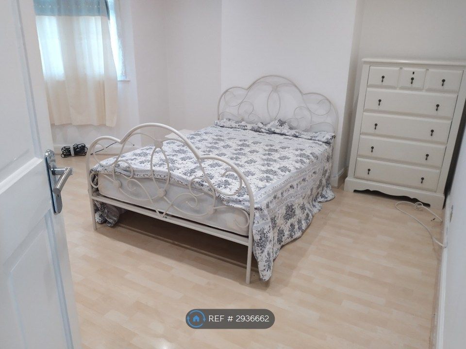 Property photo 1 of 2