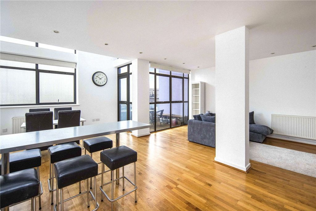 Property photo 2 of 8 Picture No. 02