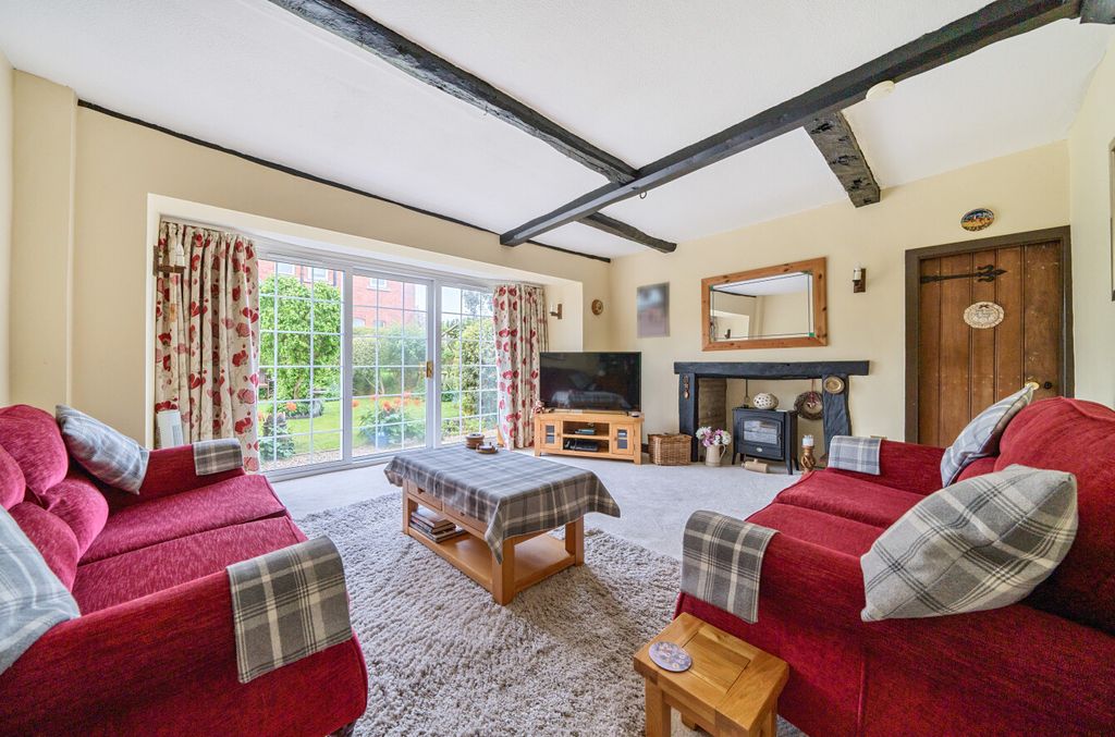 Property photo 3 of 22 1126477 (2)