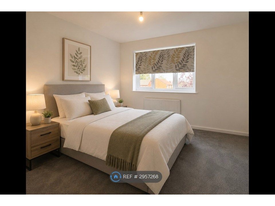 Property photo 2 of 11 Master Bedroom