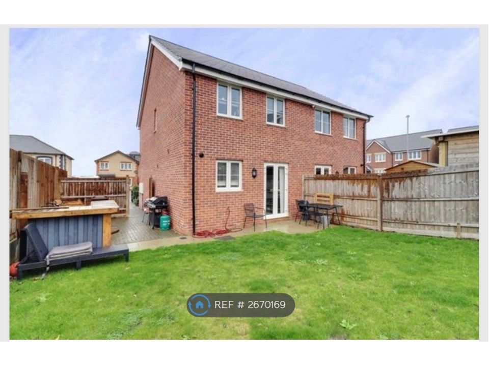 Property photo 2 of 8