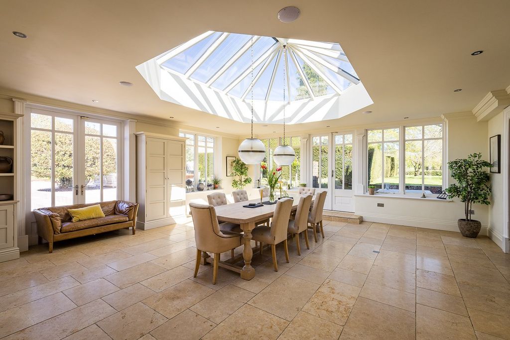 Property photo 2 of 43 Family Dining