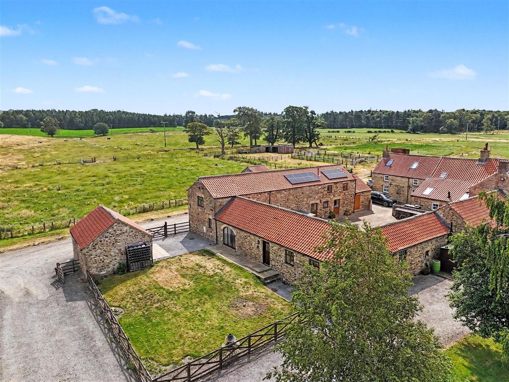 Property photo 1 of 18 Frontal
