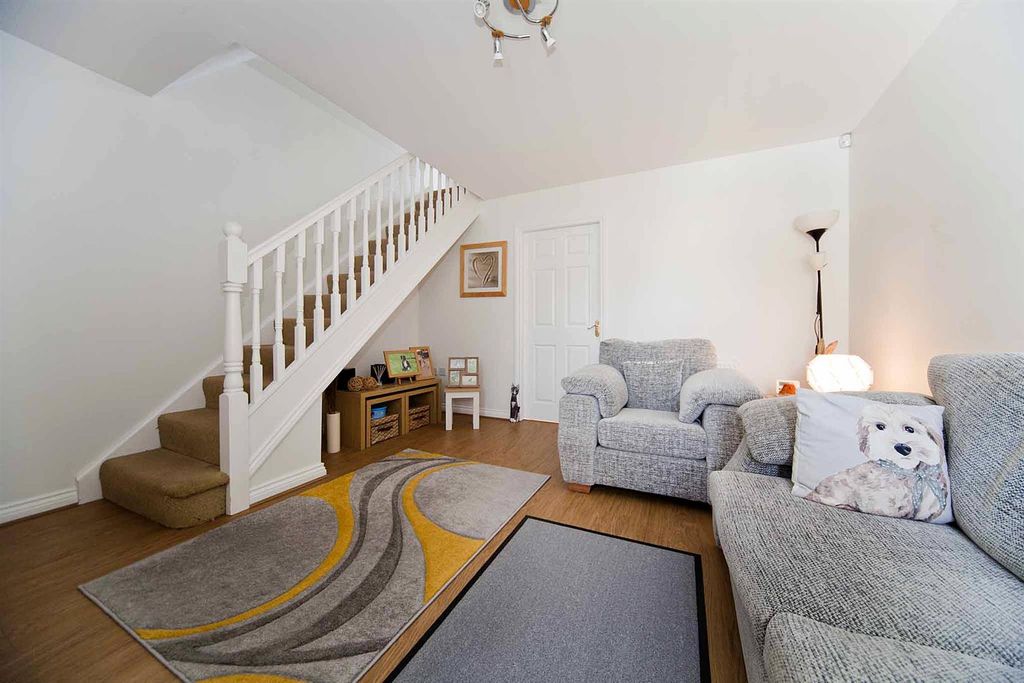Property photo 3 of 19