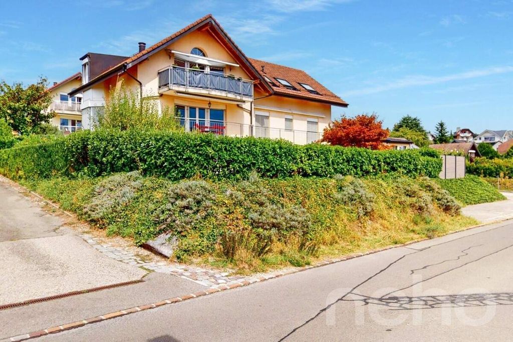 Property photo 2 of 13