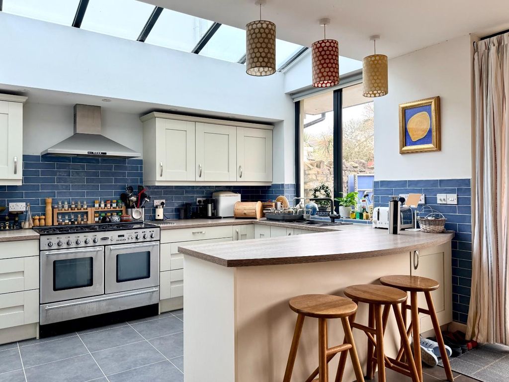 Additional image 9 of 5 bed end terrace house for saleClive Place, Penarth CF64