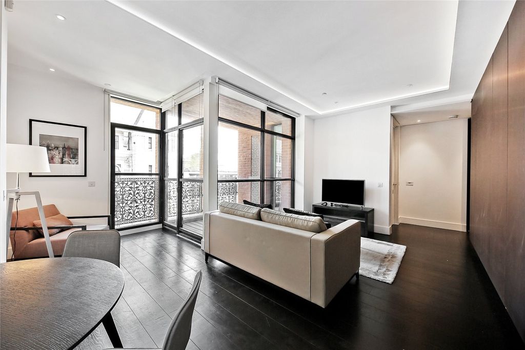 Property photo 2 of 9 Open Plan