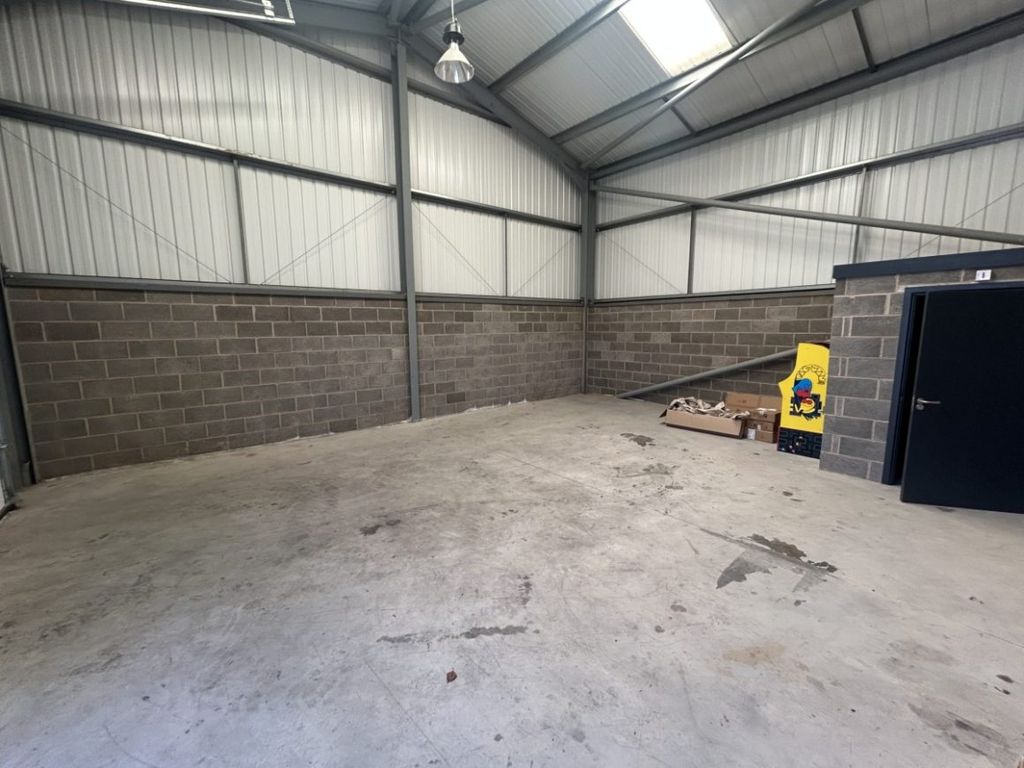 Property photo 2 of 3