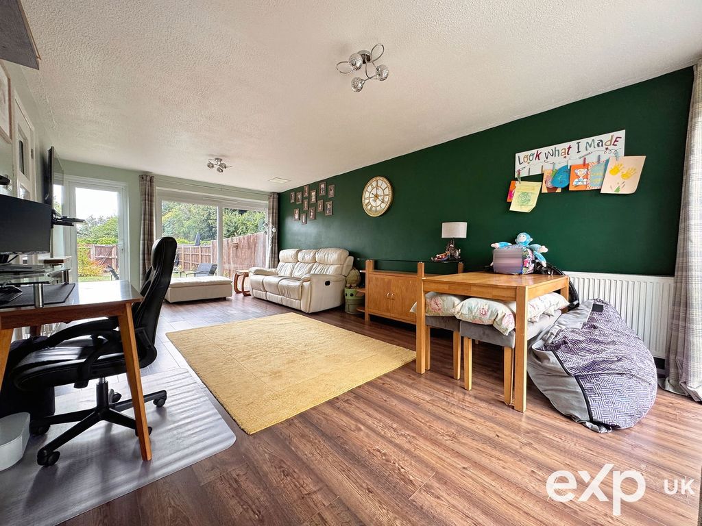 Property photo 3 of 16