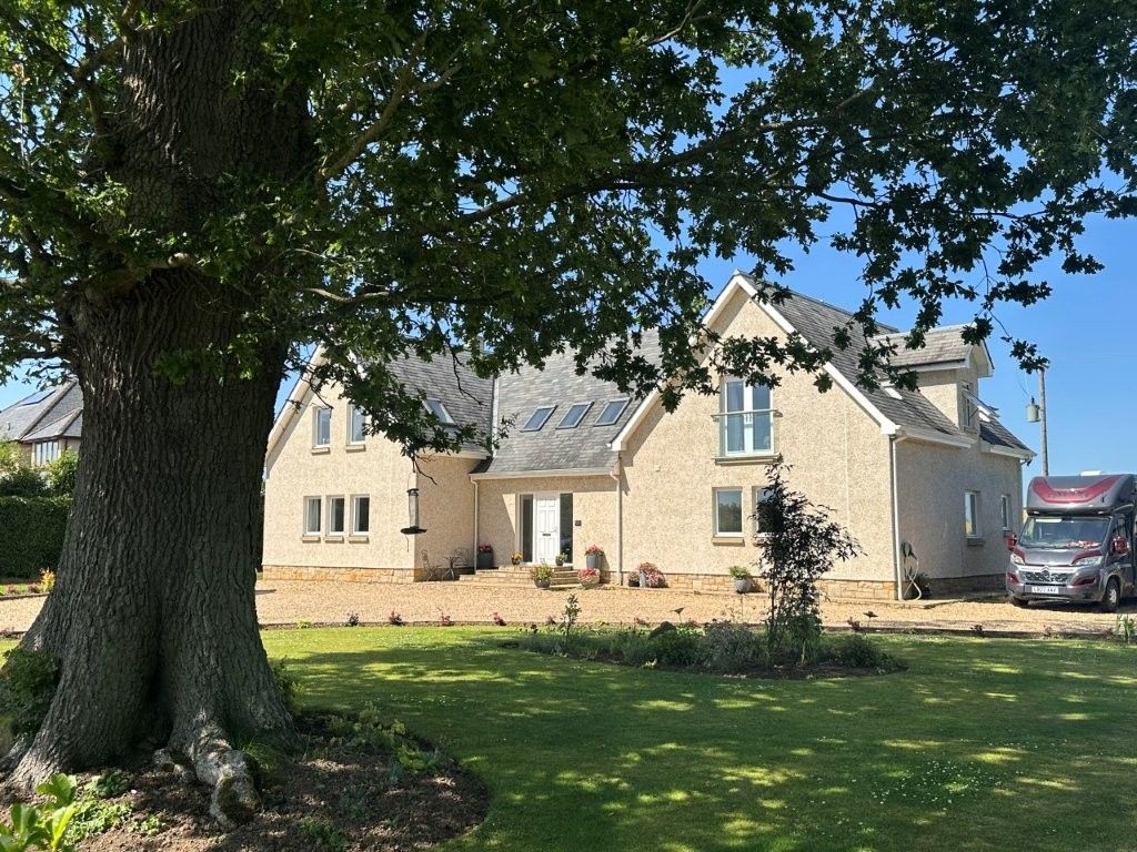 Property photo 1 of 52