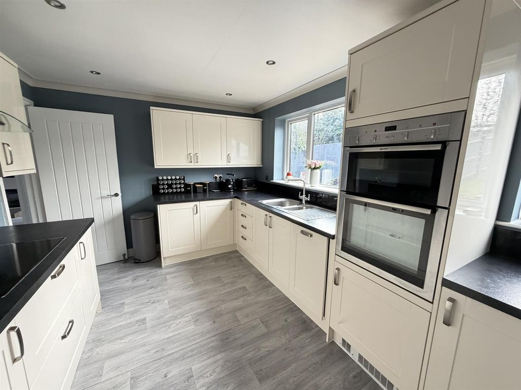 Property photo 3 of 18 Img_1685.Jpeg