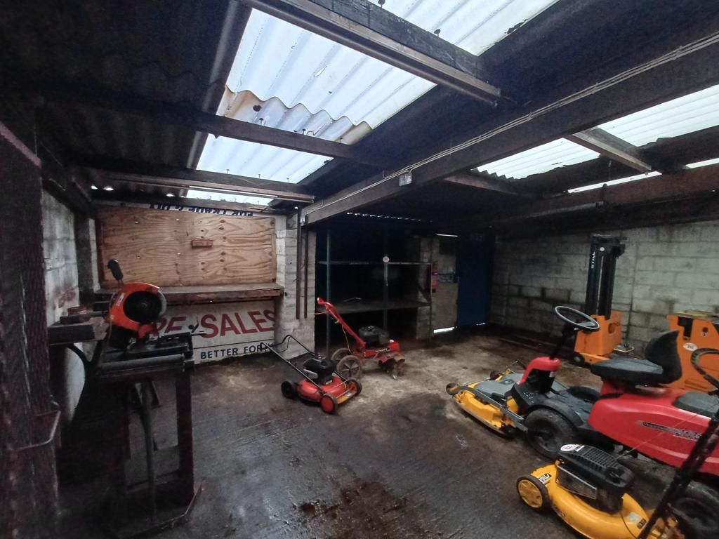 Property photo 3 of 15 Photo 2