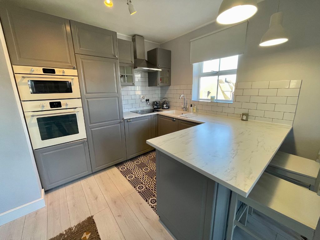 Property photo 2 of 13 5000862