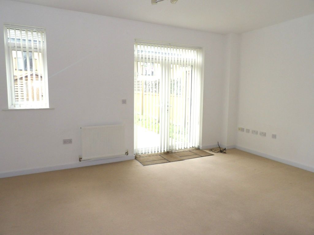 Property photo 3 of 11 Photograph 3