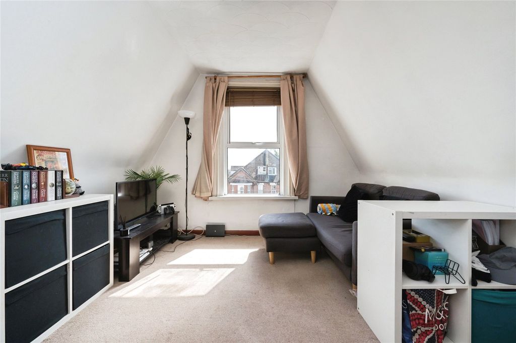 Property photo 3 of 10 Picture No. 36