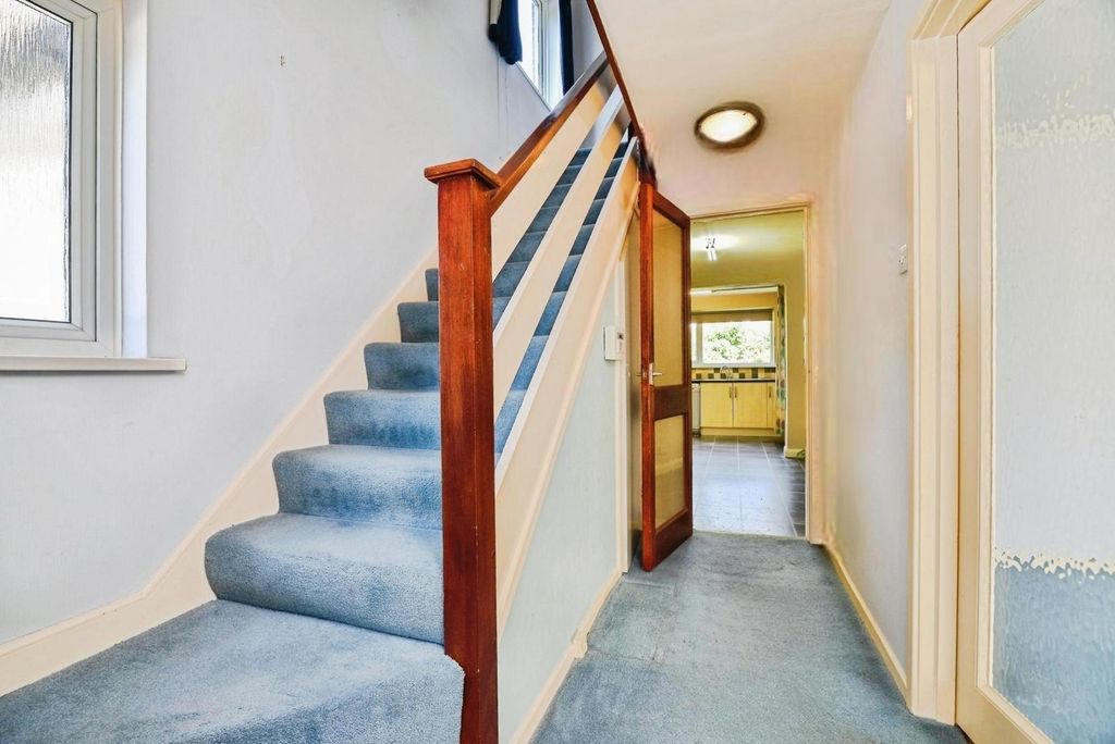 Property photo 3 of 20 Pbox-Img.Jpg