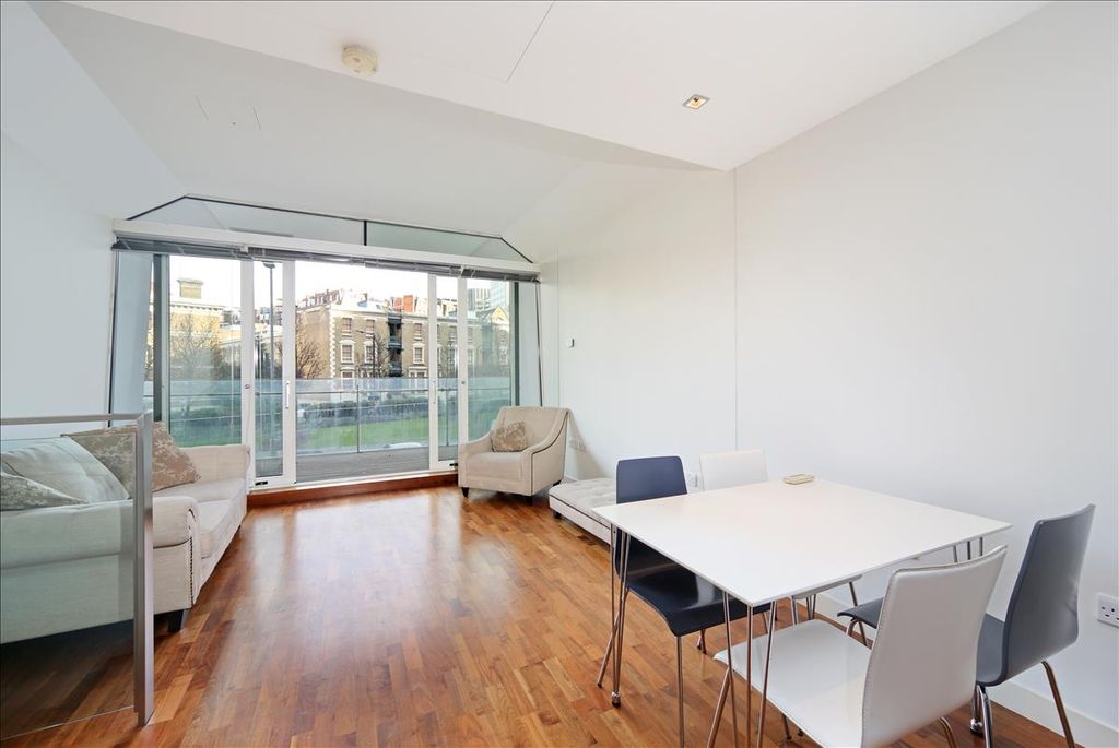 Property photo 2 of 5