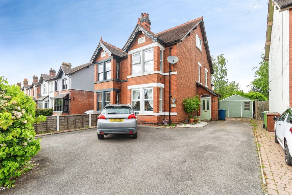 Property photo 1 of 16