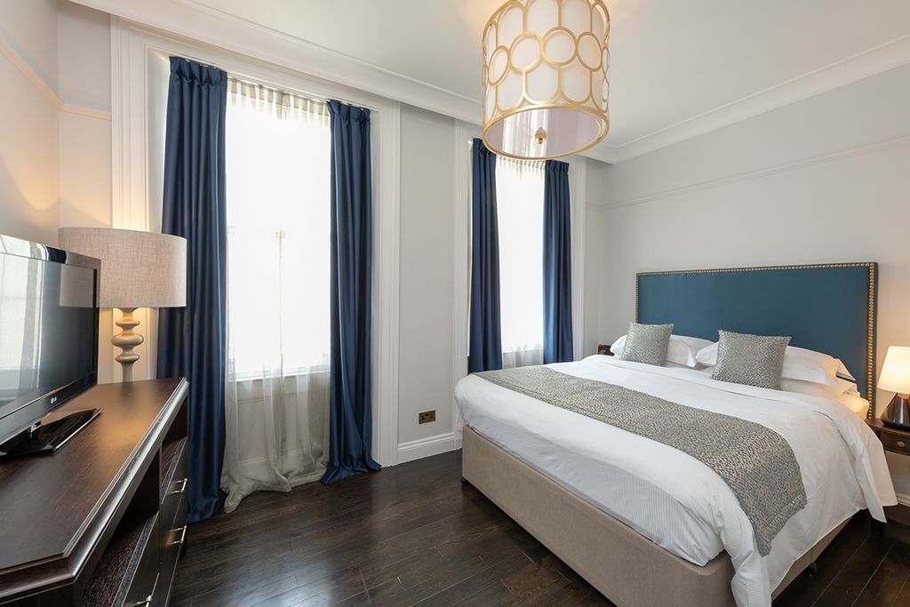 Property photo 1 of 3