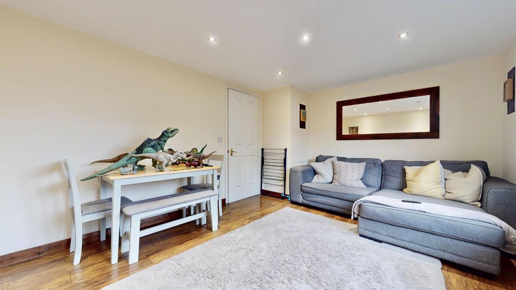 Property photo 3 of 22 Image00004.Jpeg