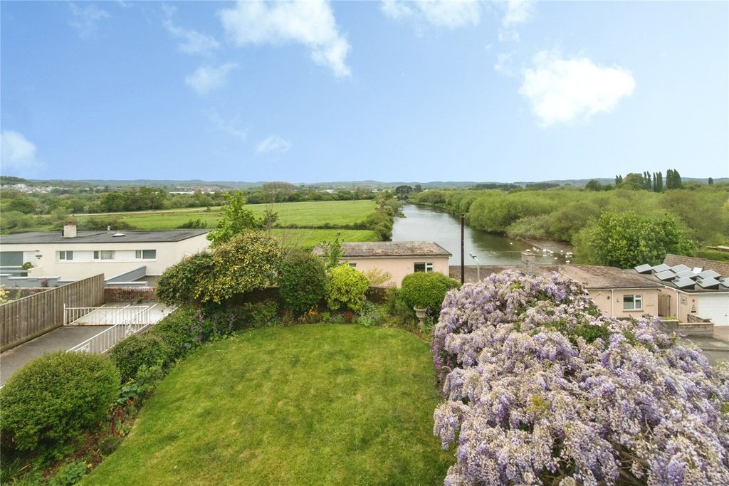 Property photo 2 of 24 Picture No. 54