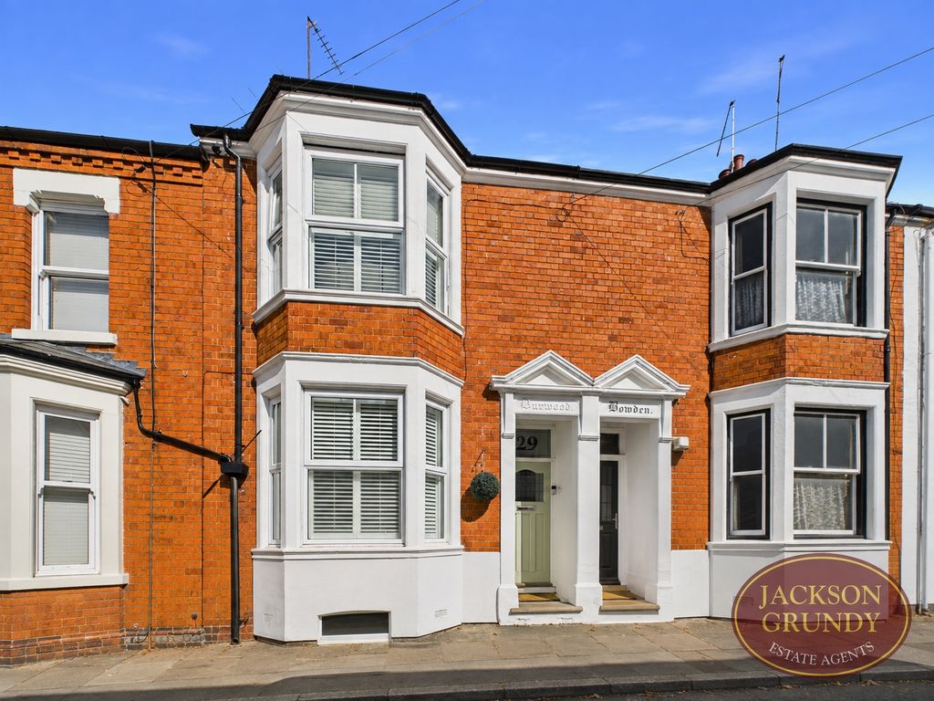 Property photo 1 of 17 Garrick Road