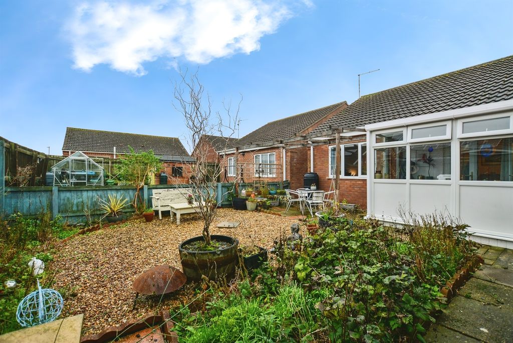 Property photo 2 of 19