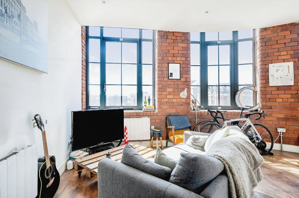 Property photo 3 of 11 Picture No. 22