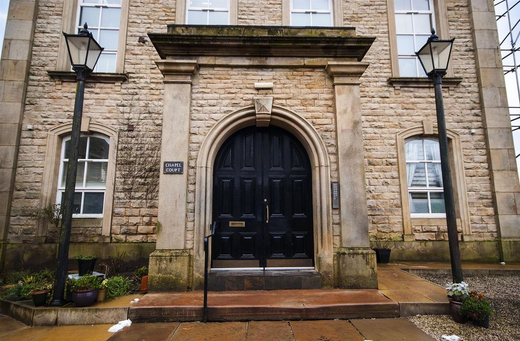 Property photo 2 of 10 Chapel10.Jpg