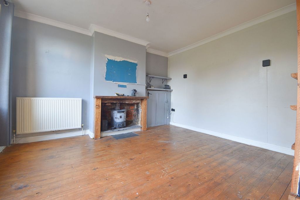 Property photo 3 of 14