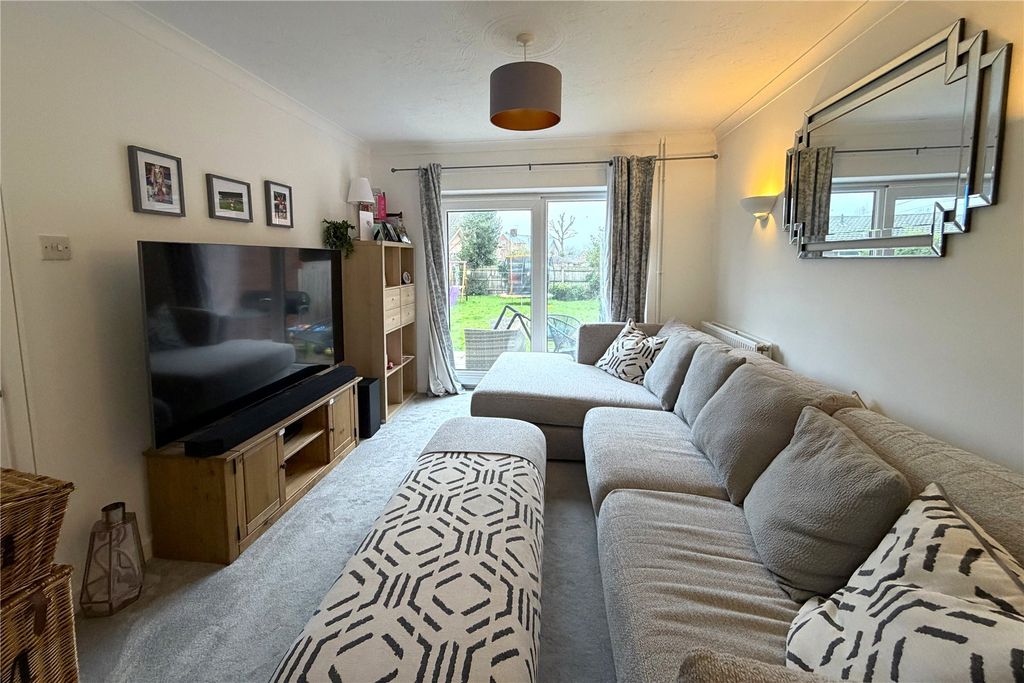 Property photo 2 of 10 Picture No. 11