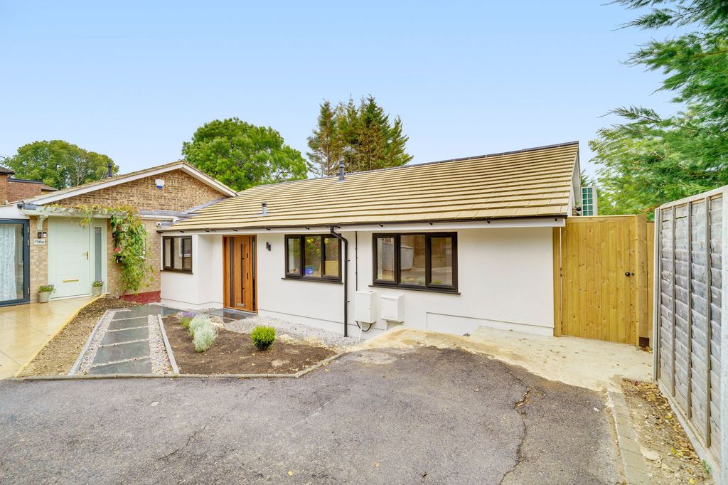 Property photo 2 of 21