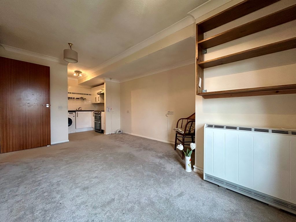 Property photo 3 of 11