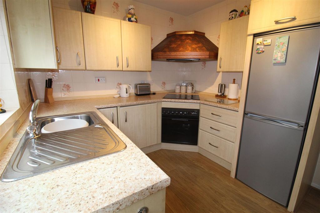 Property photo 3 of 16 Img_9086.Jpg