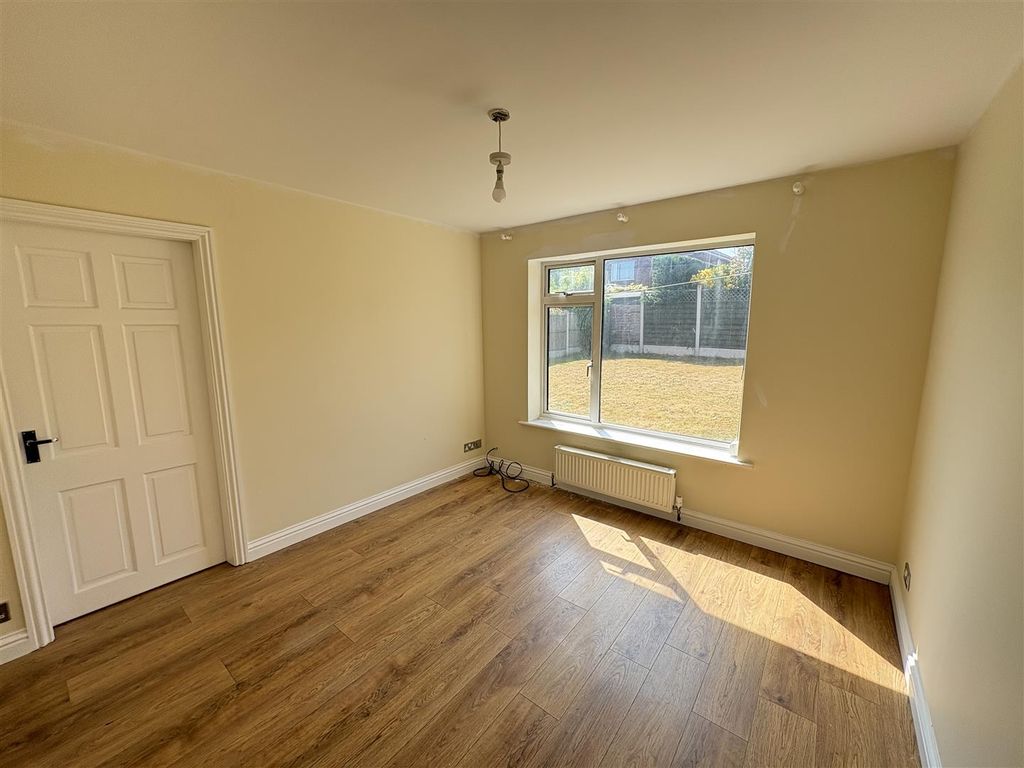 Property photo 3 of 12 Img_1914.Jpg
