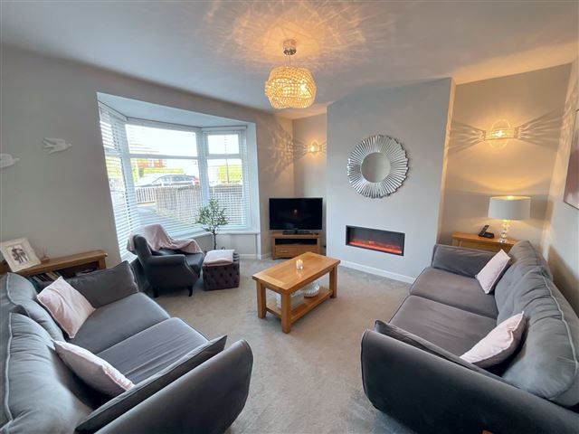 Property photo 2 of 21 Living Room