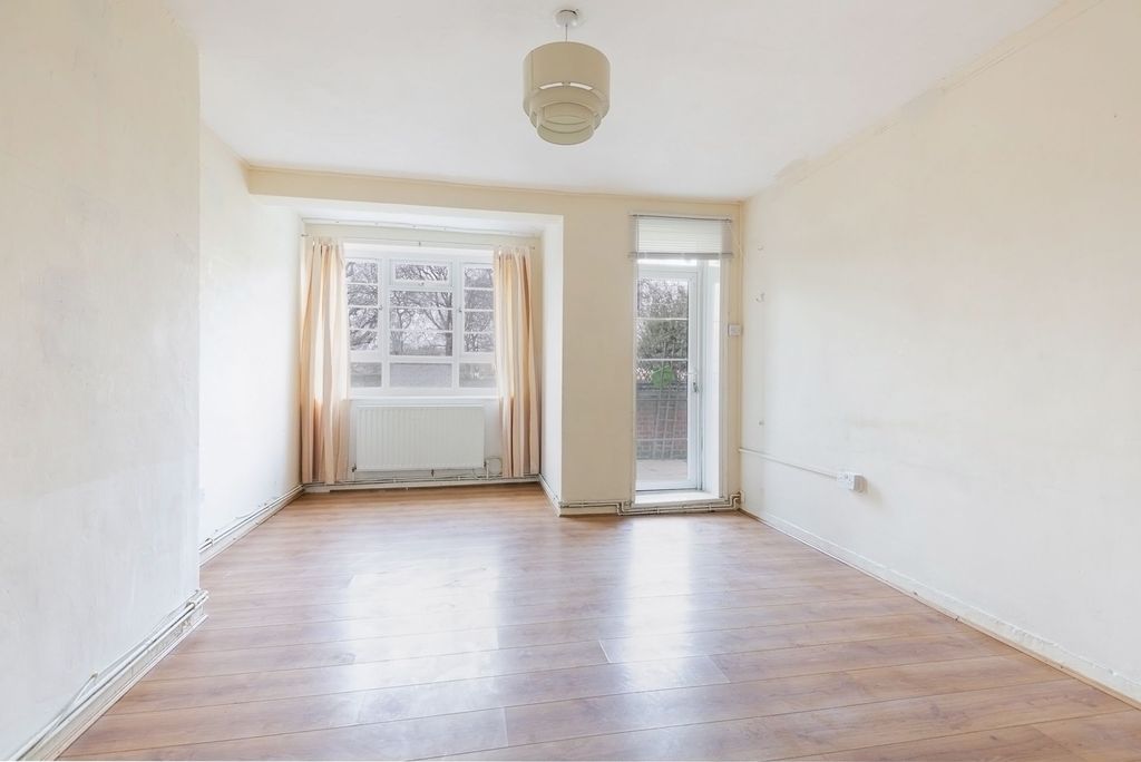 Property photo 2 of 14 Photo 2