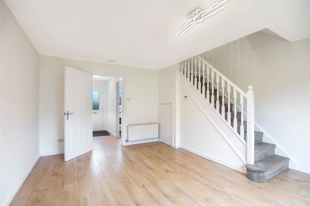 Property photo 3 of 14 Living Room