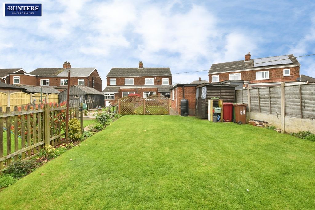 Property photo 2 of 22 Garden