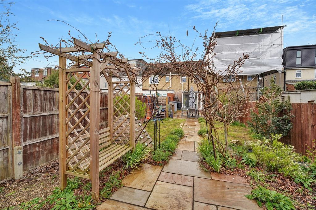 Property photo 2 of 15 17.Jpg