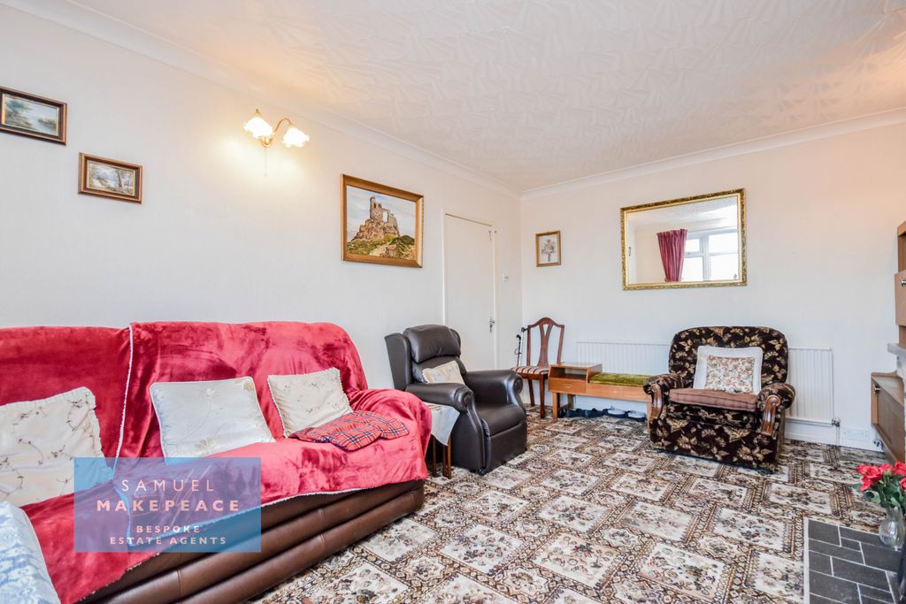 Property photo 3 of 24 Gallery