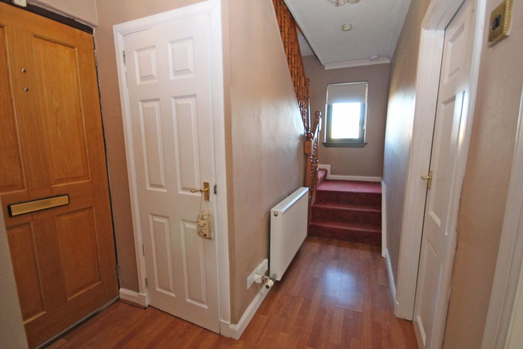Property photo 2 of 24
