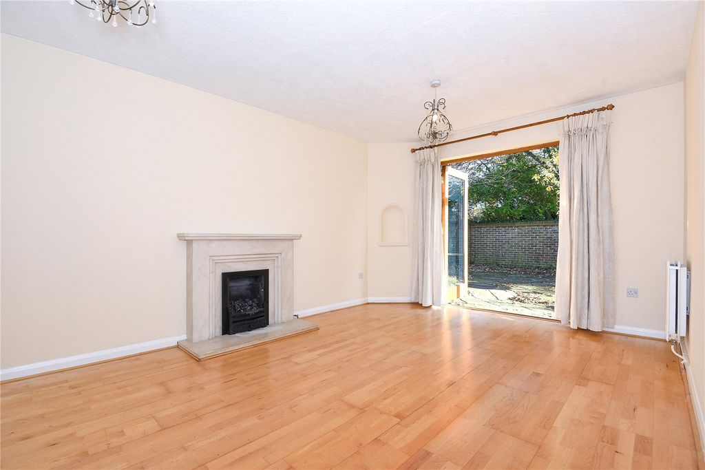 Property photo 2 of 8 Living Room