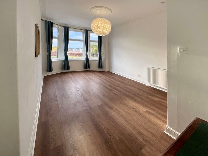 Property photo 2 of 12 Photo 5