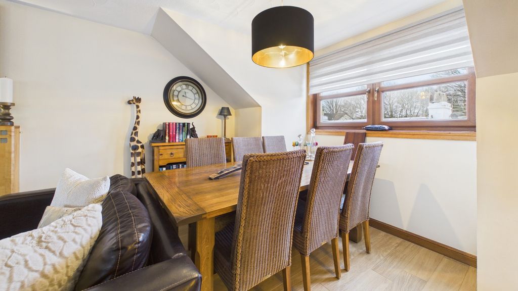 Property photo 3 of 14 Photo 13