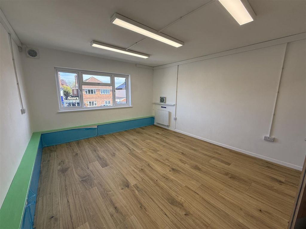 Property photo 3 of 7 Img_2882.Jpeg